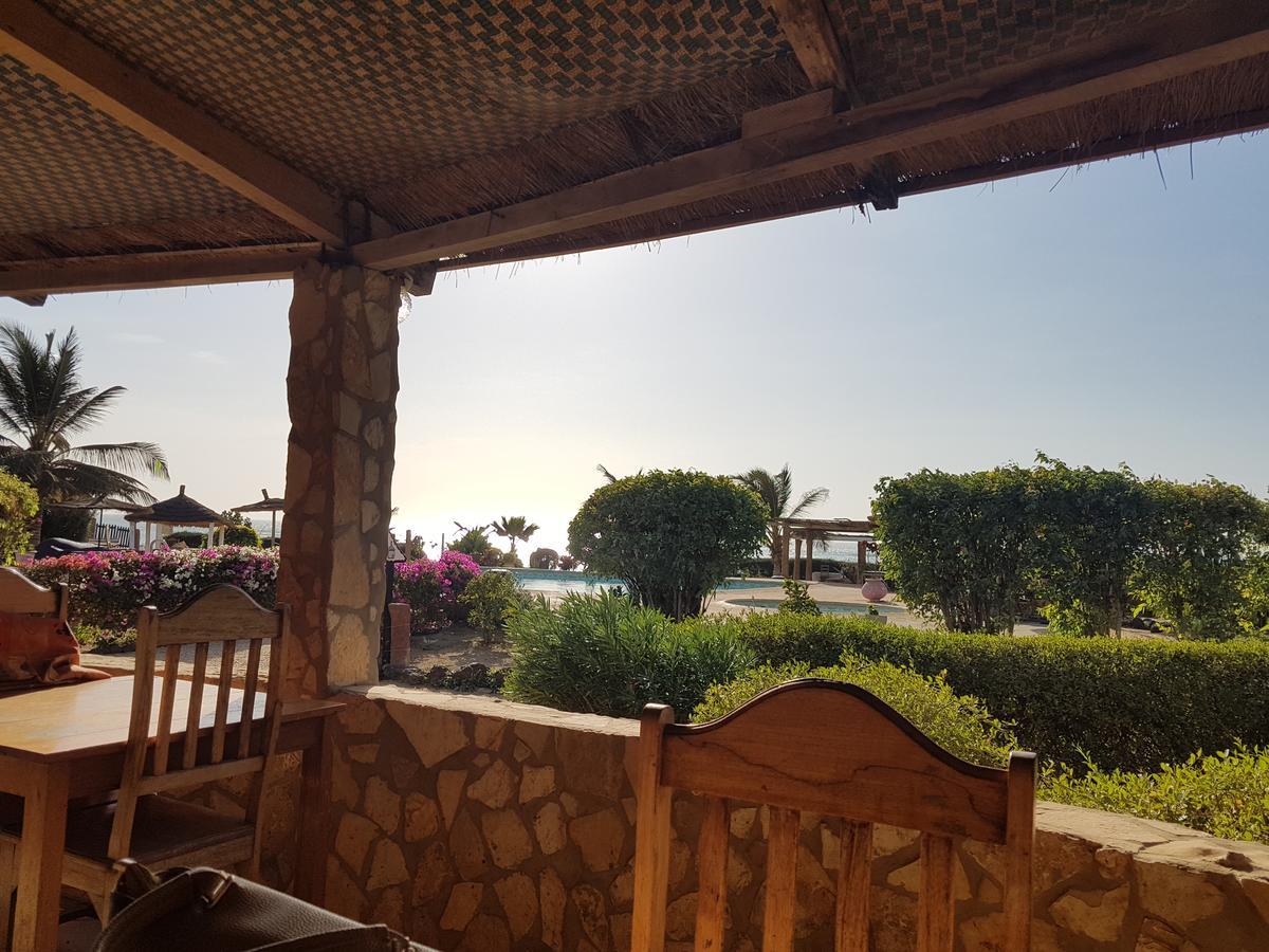 Hotel Terre D'Afrique Popenguine Exterior foto